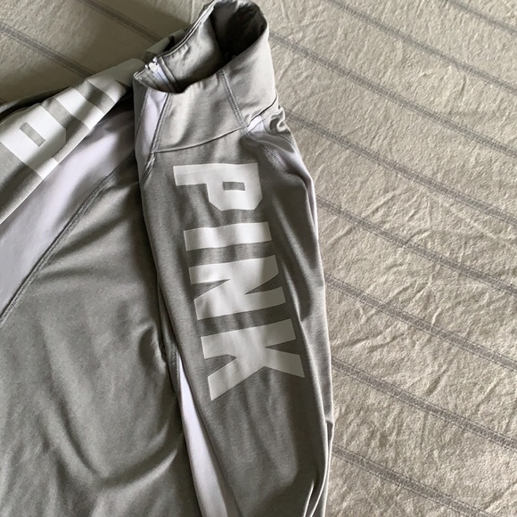 Half Zip pull over jacket. - Picture 4 of 7